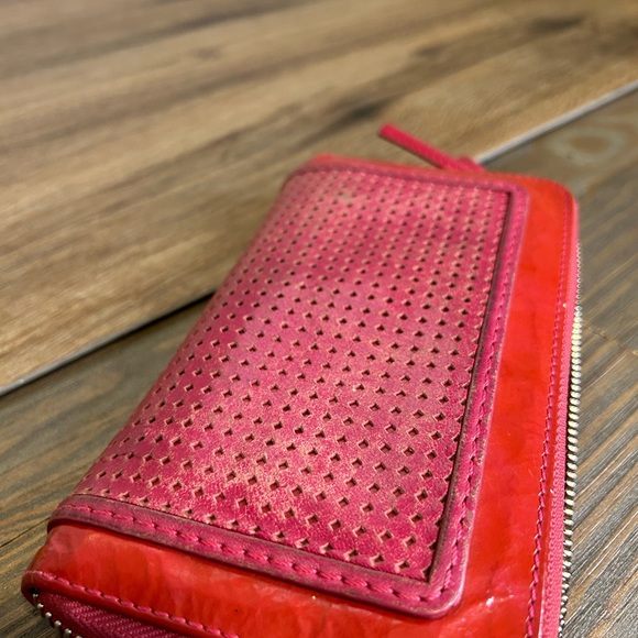 Chloe Zippy Wallet - Picture 13 of 14